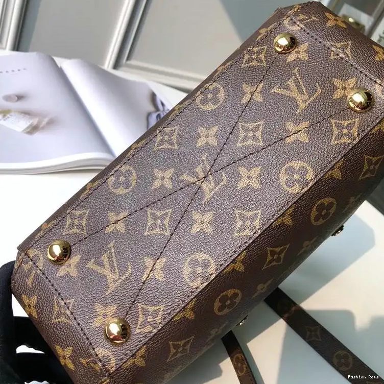 Fashion Reps Bags LV 19T1L0191 0509